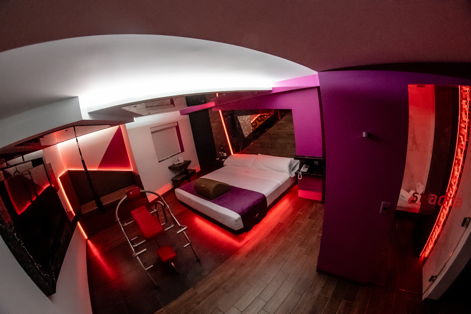 Habitación con cochera